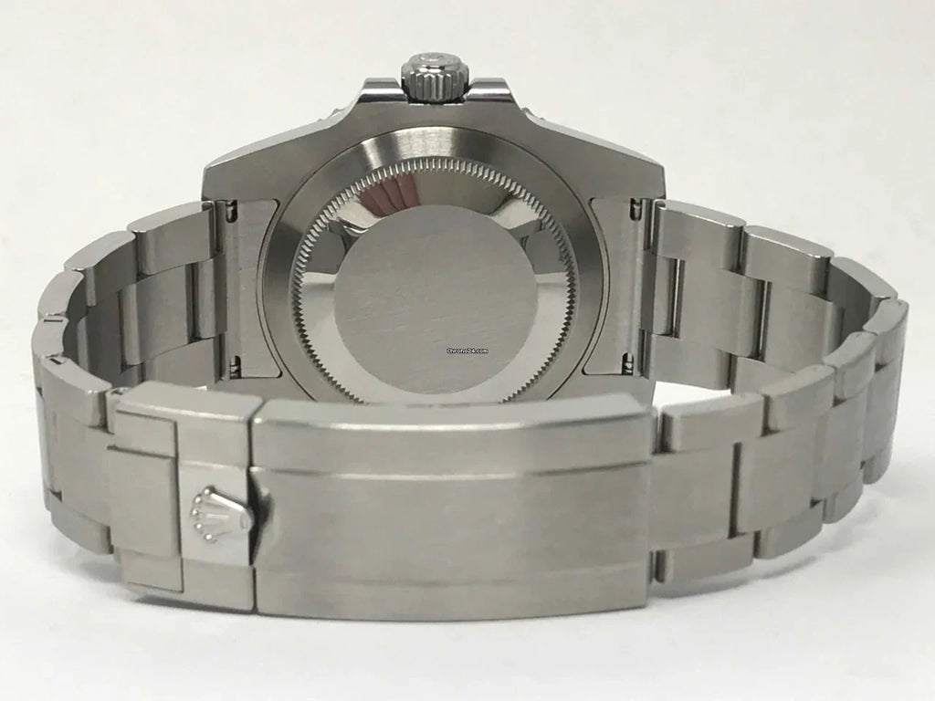 Submariner Date Green Hulk 40mm 116610LV Unworn 2019.
