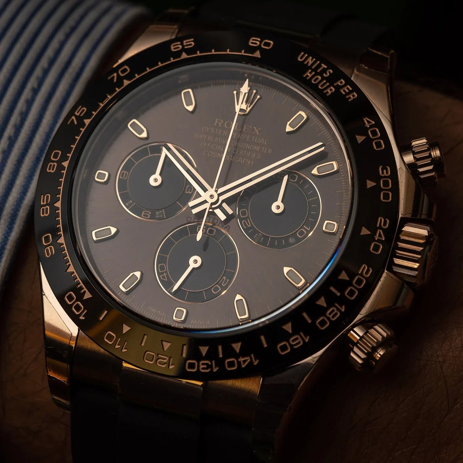 Rolex Daytona, Chocolate dial, Engraved Bezel, Rubber Oysterflex, Rose gold Watch 116515LN-0041